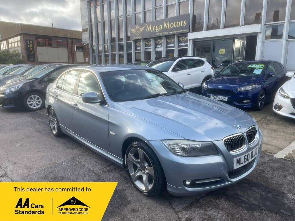 2010 BMW 3 Series 2.0 320i Exclusive Edition Saloon 4d auto