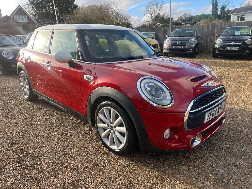 2015 MINI Mini 2.0 Cooper S 5d Sport Auto