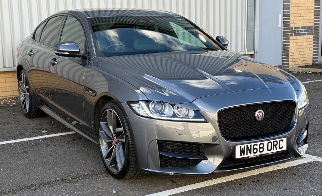 2018 Jaguar XF 2.0TD R-Sport (240ps) Saloon 4d 1998cc Auto