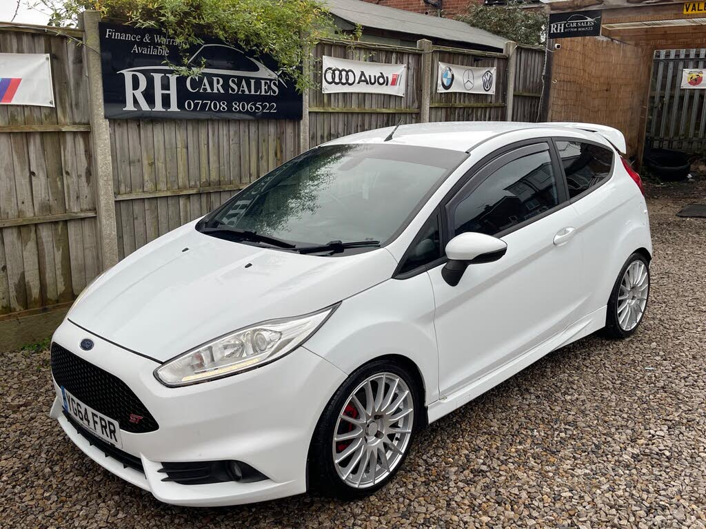 2014 Ford Fiesta 1.6 ST 2