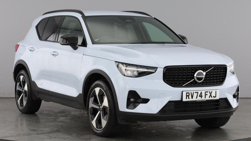 2025 Volvo XC40 2.0 B4 Plus