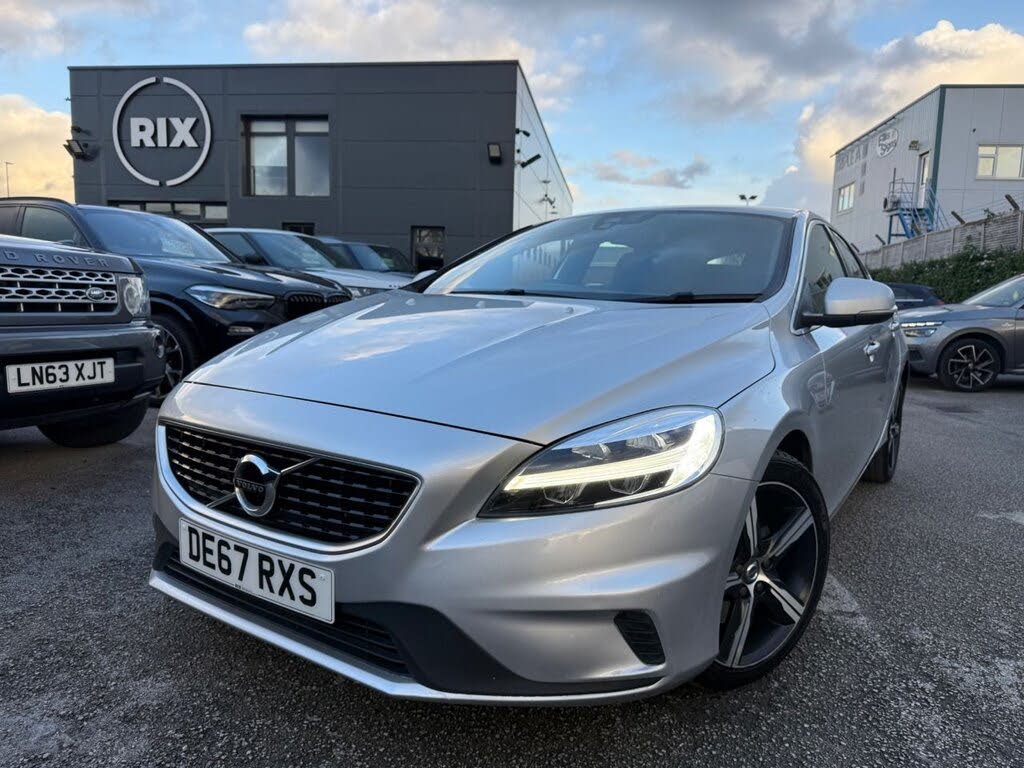 2017 Volvo V40 2.0 T2 R-Design