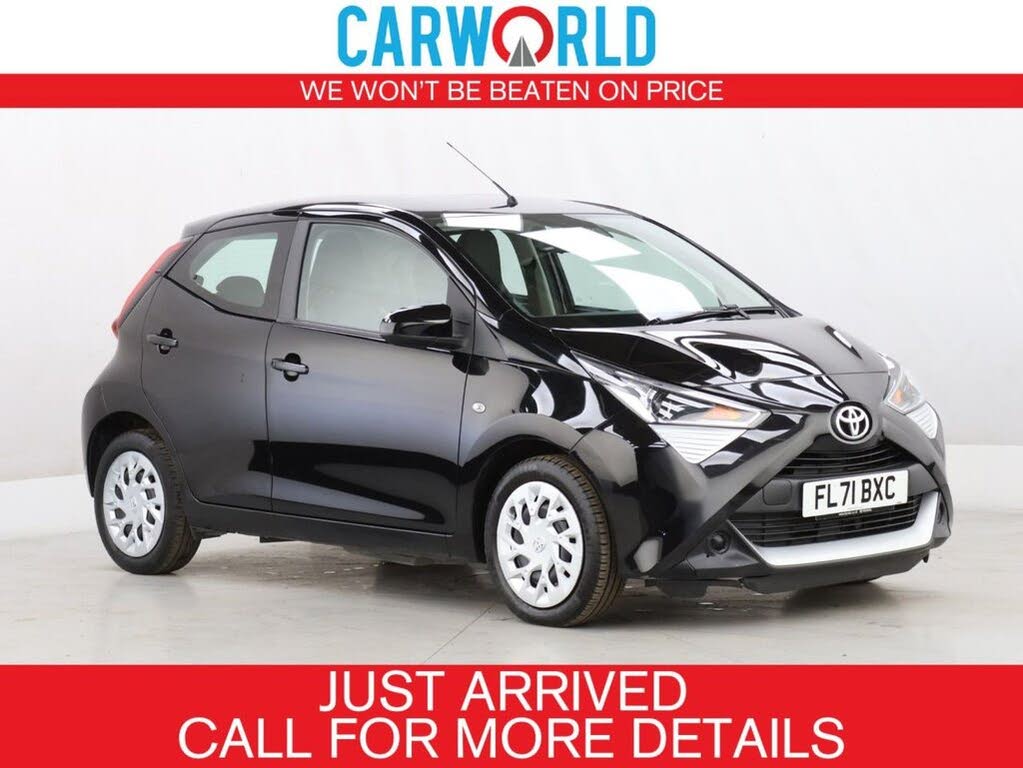 2021 Toyota AYGO 1.0 VVT-i x-play (TSS)