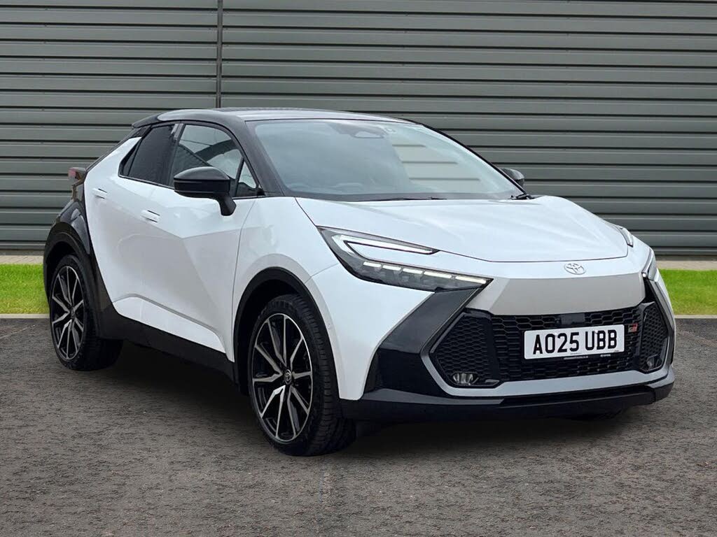 2025 Toyota C-HR 2.0 VVT-i GR Sport (220bhp) Plug-In