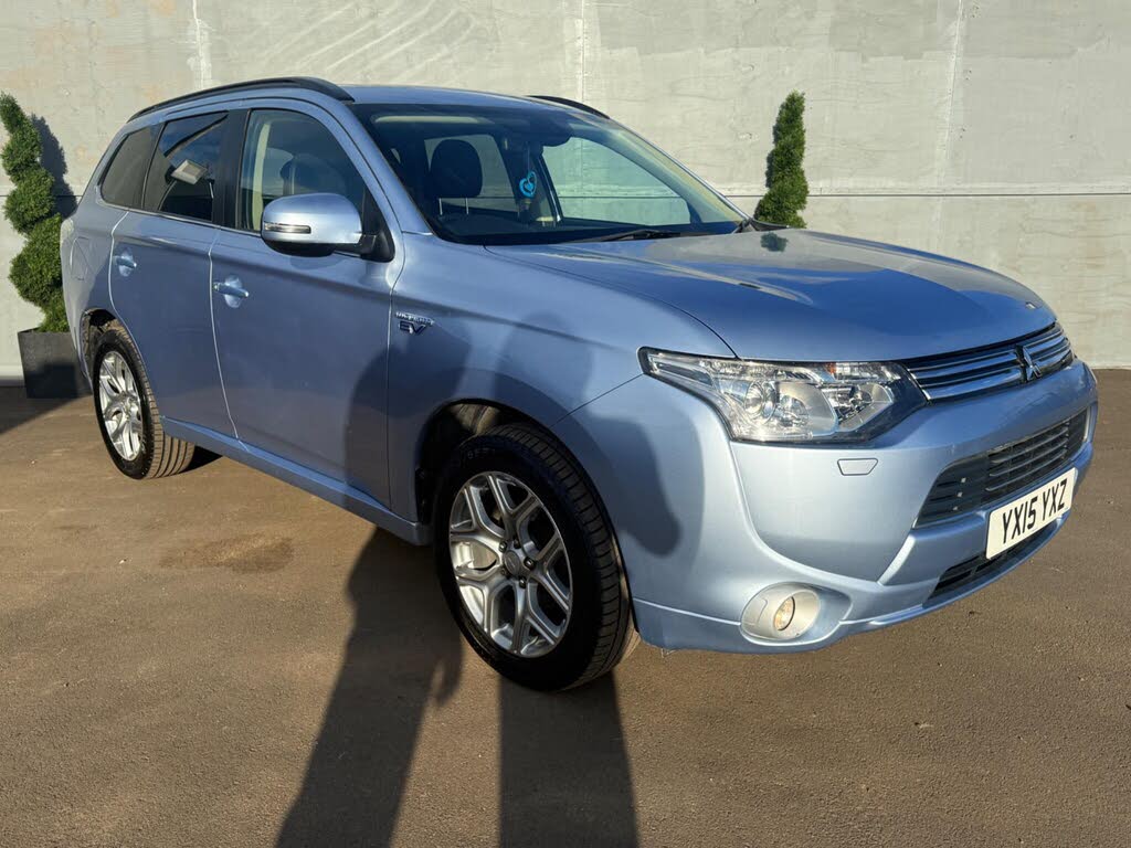 2015 Mitsubishi Outlander 2.0 GX4hs PHEV