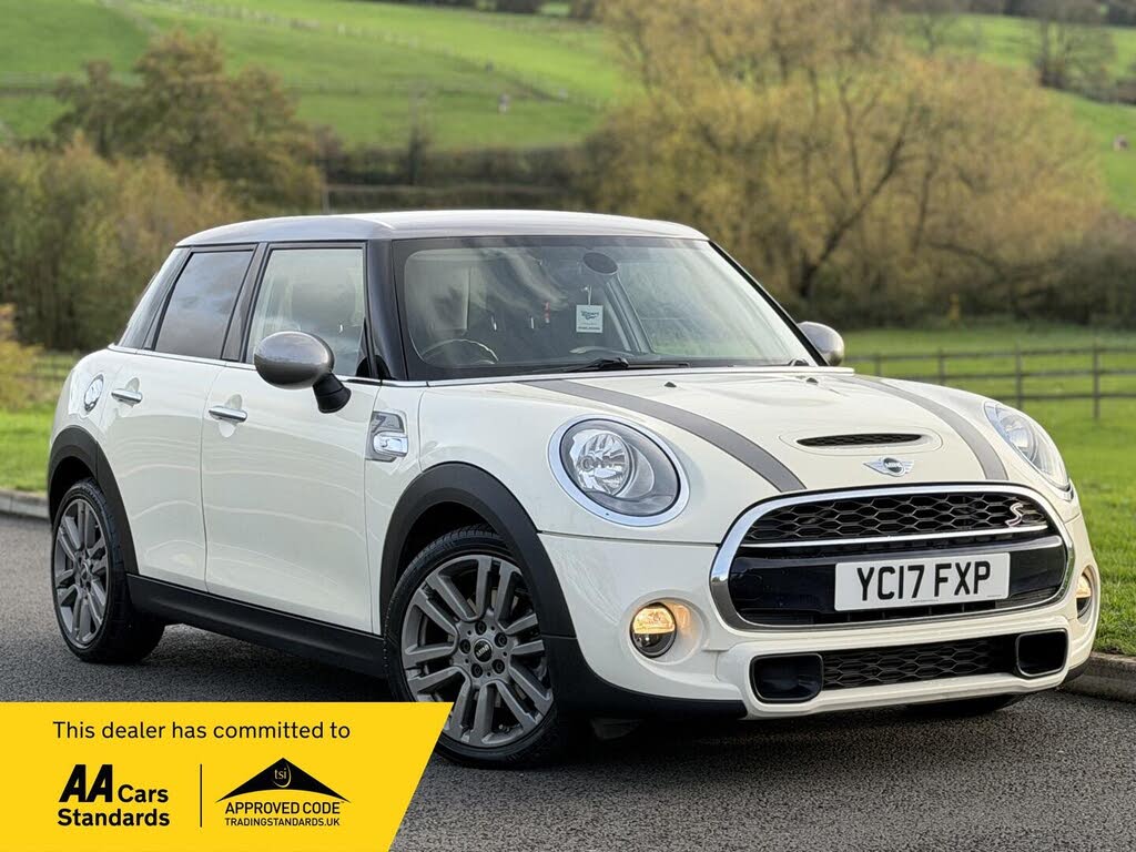 2017 MINI Mini 2.0 Cooper S Seven (Media XL)(s/s) 5d