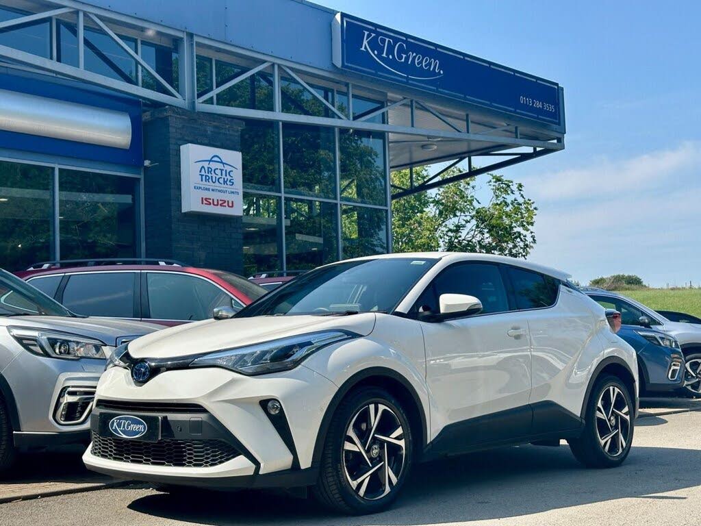 2022 Toyota C-HR 2.0 VVT-i Design