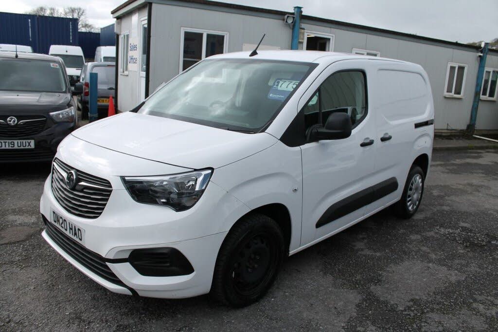 2020 Vauxhall Combo 1.5CDTi Sportive 2300 (100PS)(EU6dT) L1H1 Panel