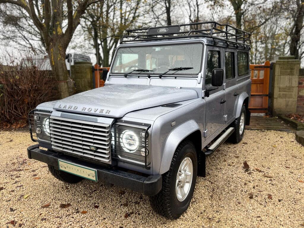2010 Land Rover 110 Defender 2.4TD XS Station Wagon 5 drs