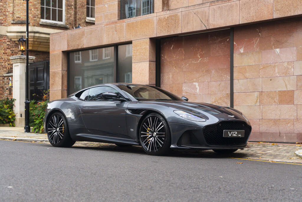 2022 Aston Martin DBS 5.2 V12