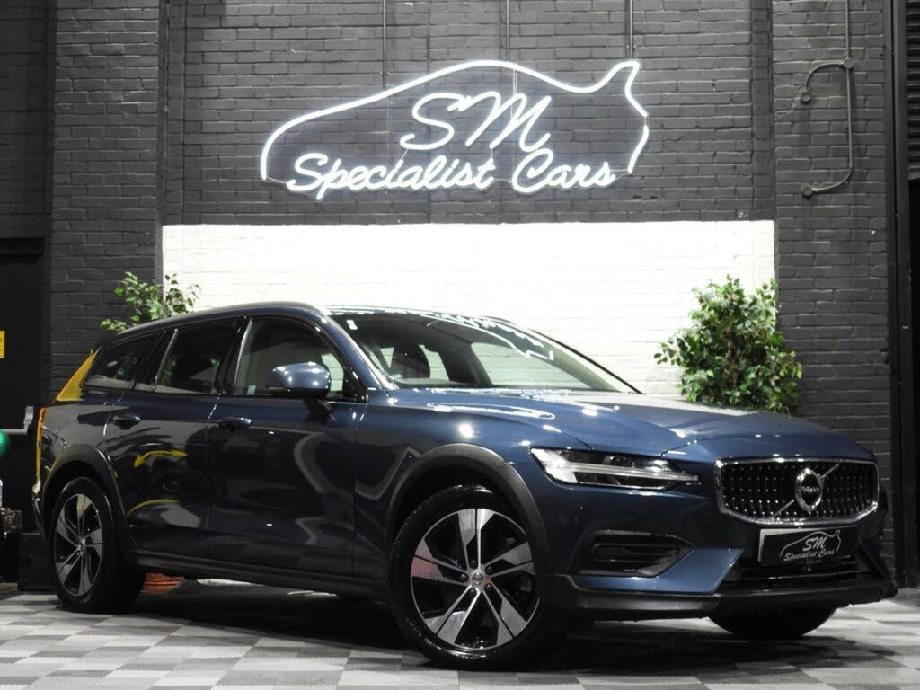 2021 Volvo V60 2.0TD B4 Cross Country
