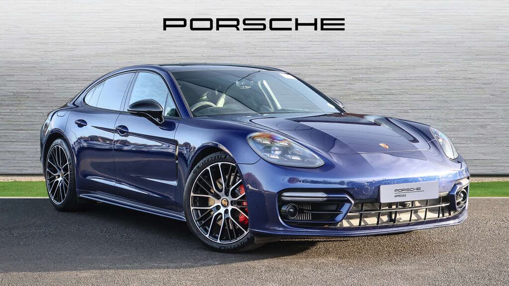 2022 Porsche Panamera 4.0 GTS Hatchback