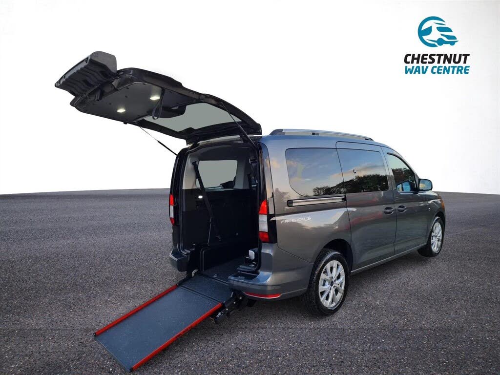 2025 Ford Grand Tourneo Connect 2.0 Titanium