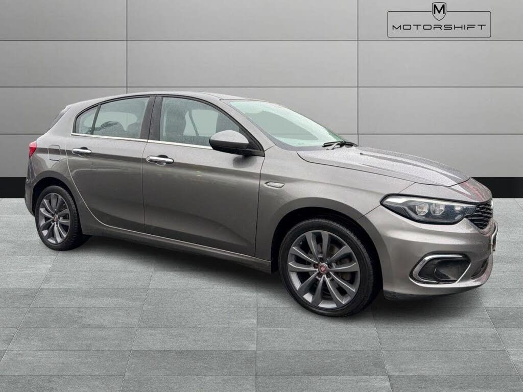 2017 Fiat Tipo 1.3MultiJet Lounge Hatchback