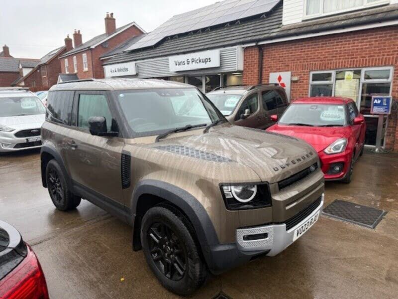 2023 Land Rover 90 Defender 3.0 D250 Hard Top Standard 90 2996cc