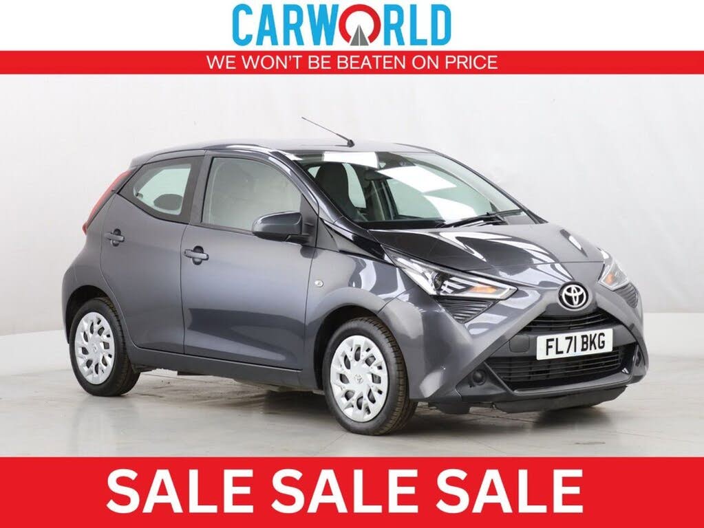 2021 Toyota AYGO 1.0 VVT-i x-play (TSS)