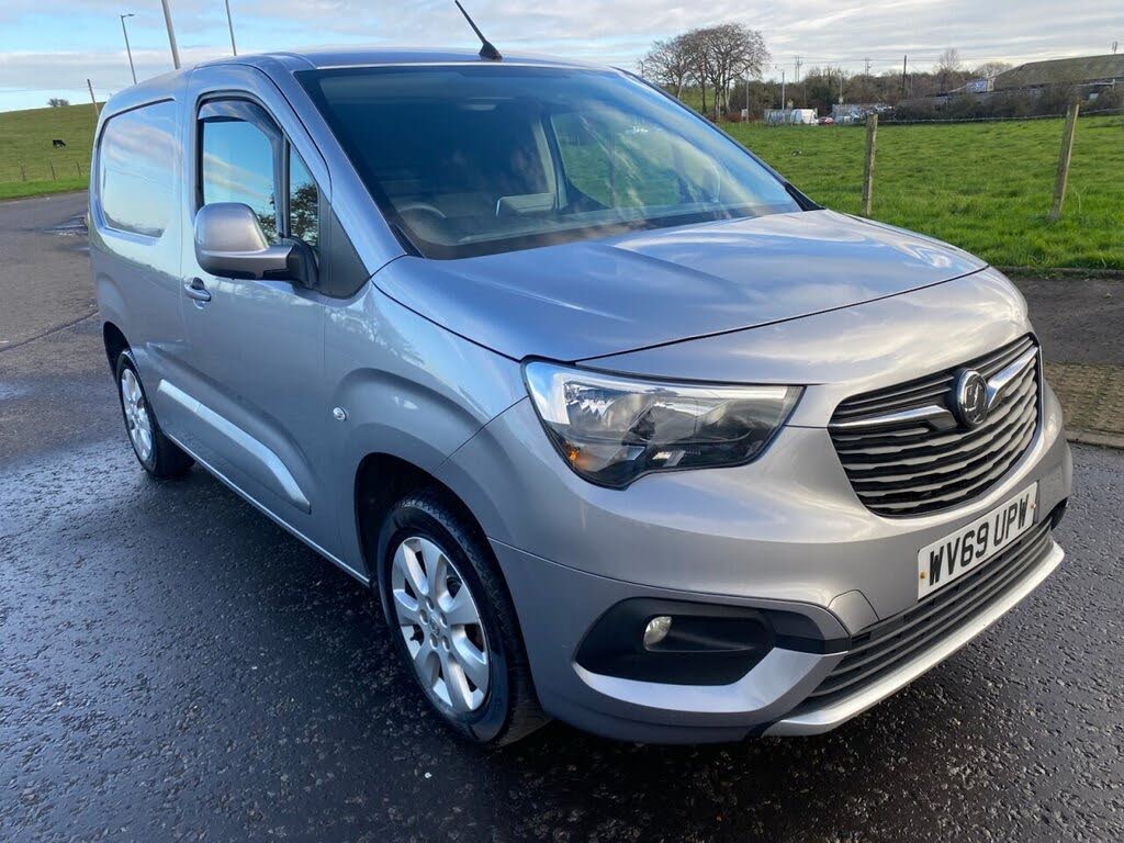 2019 Vauxhall Combo 1.5CDTi LE NAV 2000 (100PS)(EU6d-T)