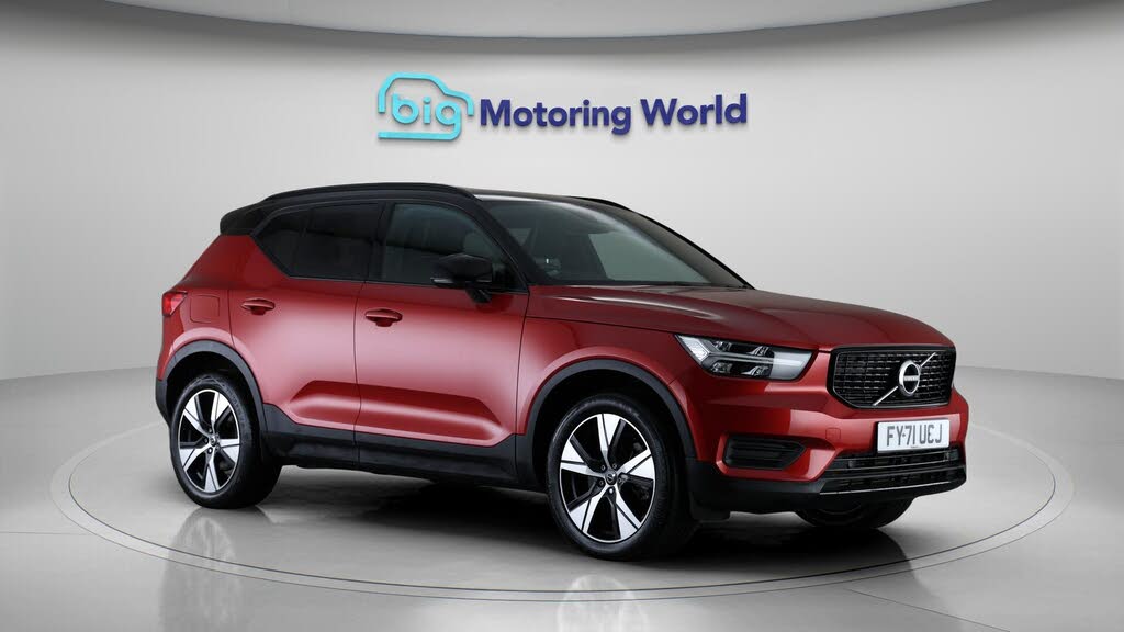 2021 Volvo XC40 1.5 T4 R-Design (208bhp)