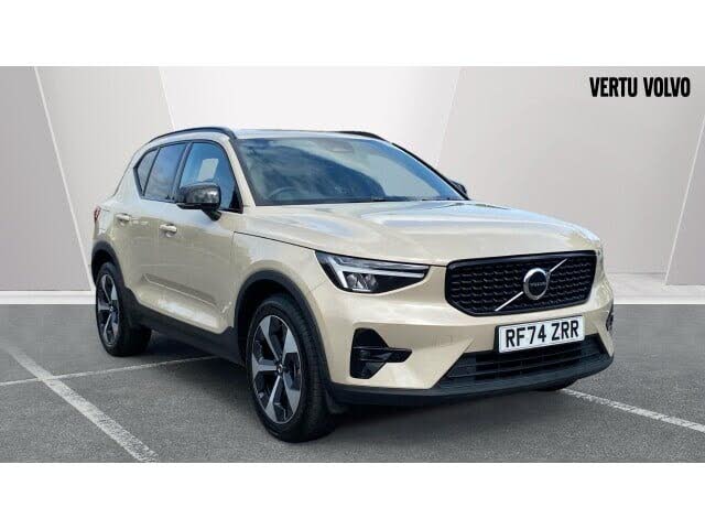 2025 Volvo XC40 2.0 B3 Plus