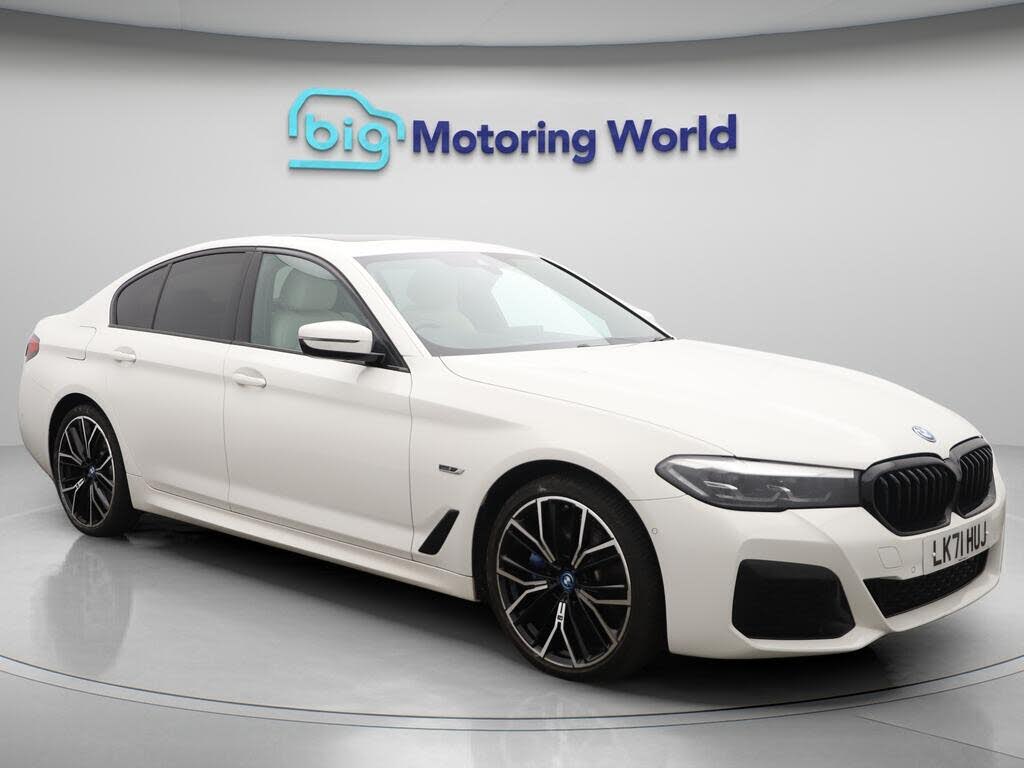2021 BMW 5 Series 2.0 530e xDrive M Sport Saloon 4d