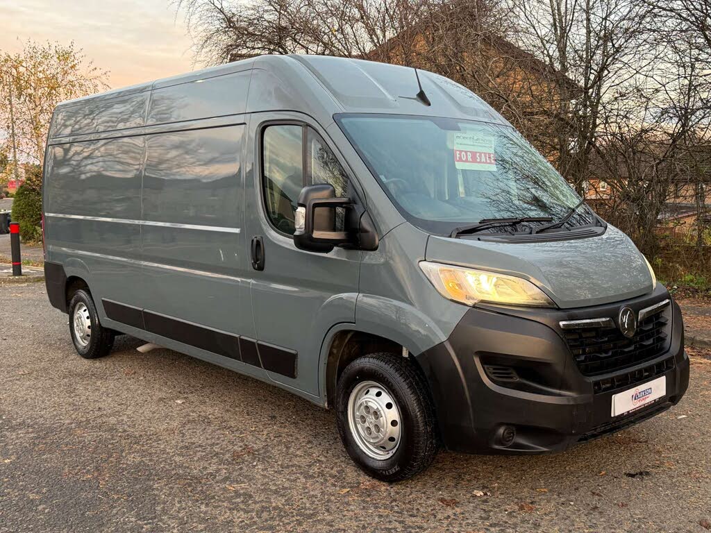 2022 Vauxhall Movano 2.2CDTi L3 H2 3500 Edition Glazed
