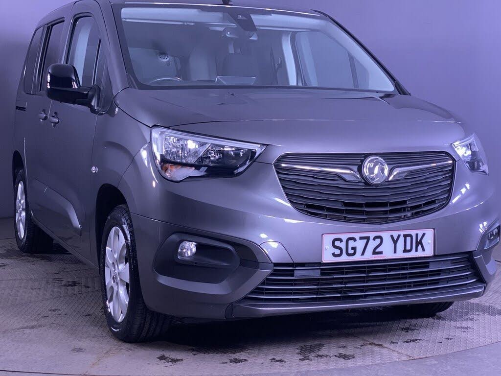 2022 Vauxhall Combo Life 1.5 SE (100ps)