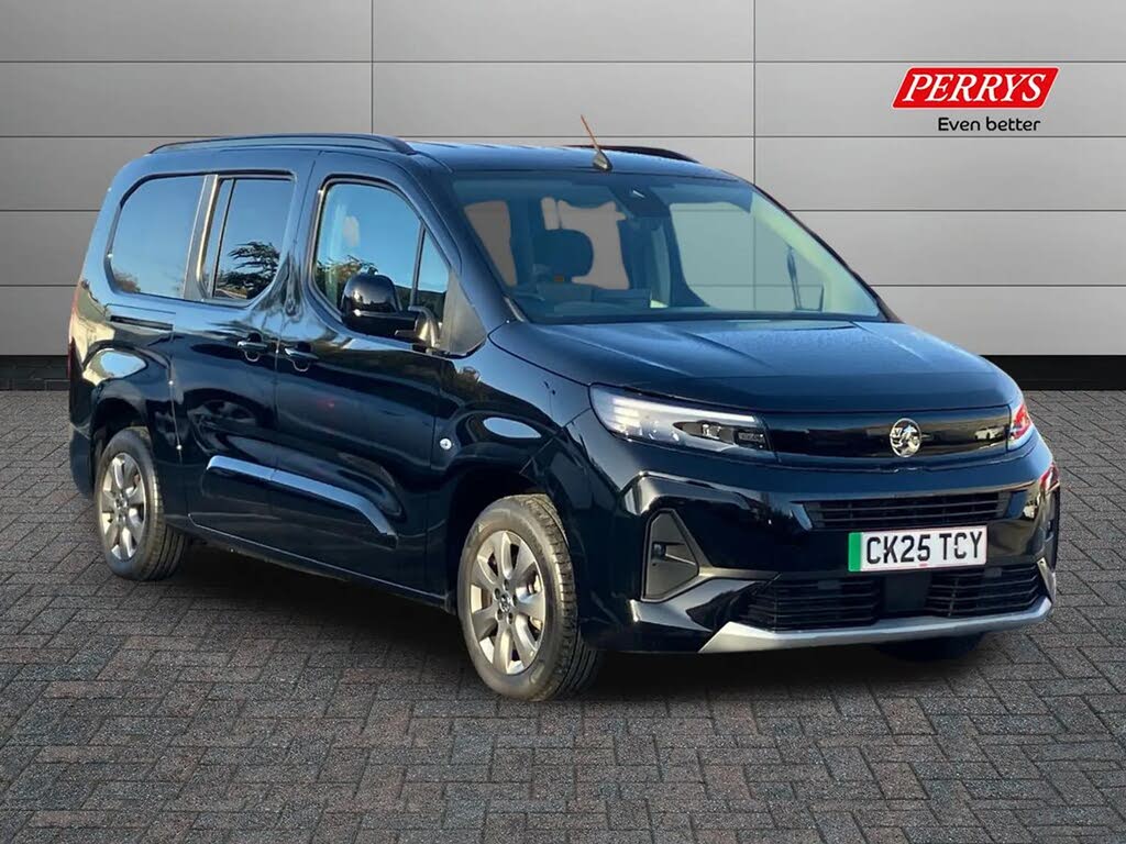2025 Vauxhall Combo Life E Ultimate XL (5st)