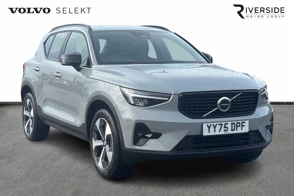 2025 Volvo XC40 2.0 B3 Plus