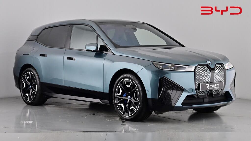 2022 BMW iX E xDrive 40 M Sport Edition