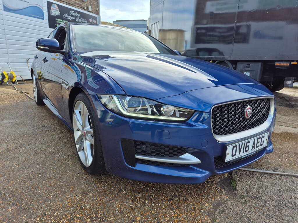 2016 Jaguar XE 2.0d R-Sport (180ps) Auto