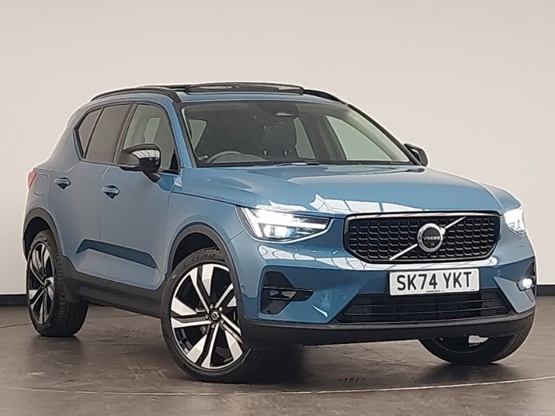 2024 Volvo XC40 2.0 B4 R-Design Pro