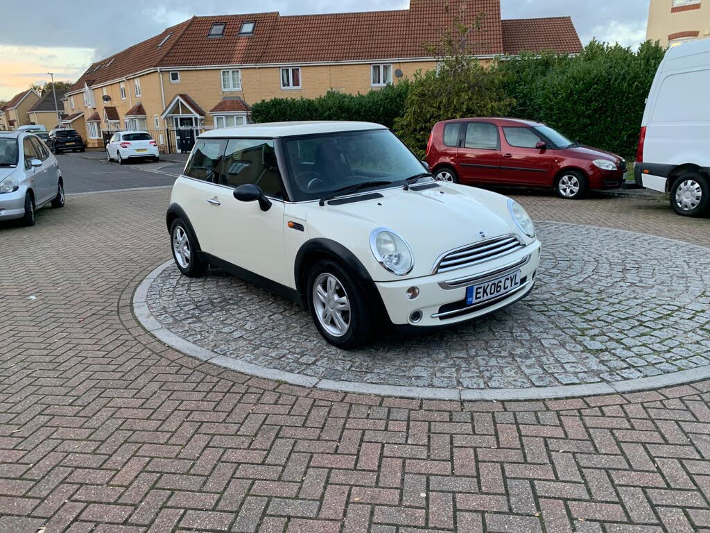 2006 MINI Mini 1.6 One (90bhp) Hatchback 3d CVT