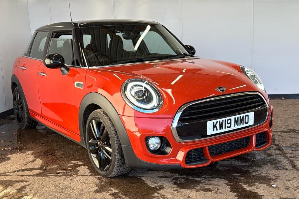 2019 MINI Mini 1.5 Cooper Sport Hatchback 5d