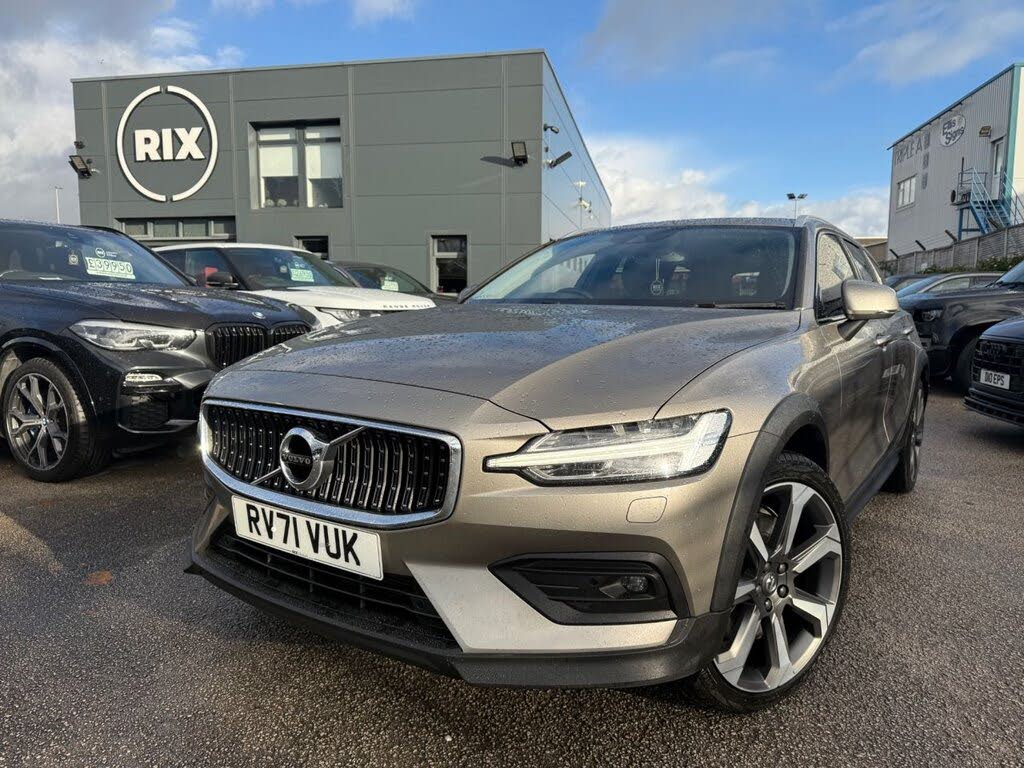 2021 Volvo V60 2.0TD B4 Cross Country