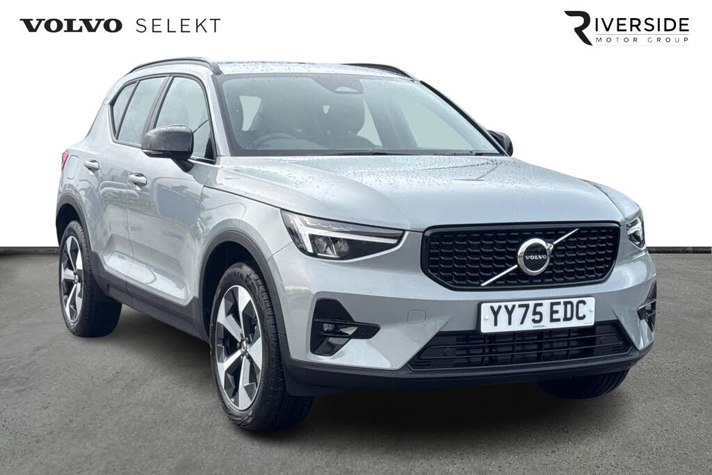 2025 Volvo XC40 2.0 B3 Plus