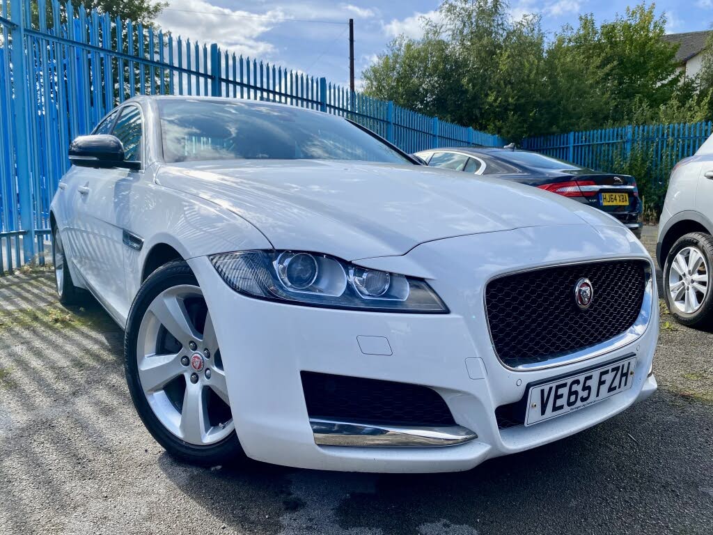 2015 Jaguar XF 2.0TD Portfolio (180ps) Auto