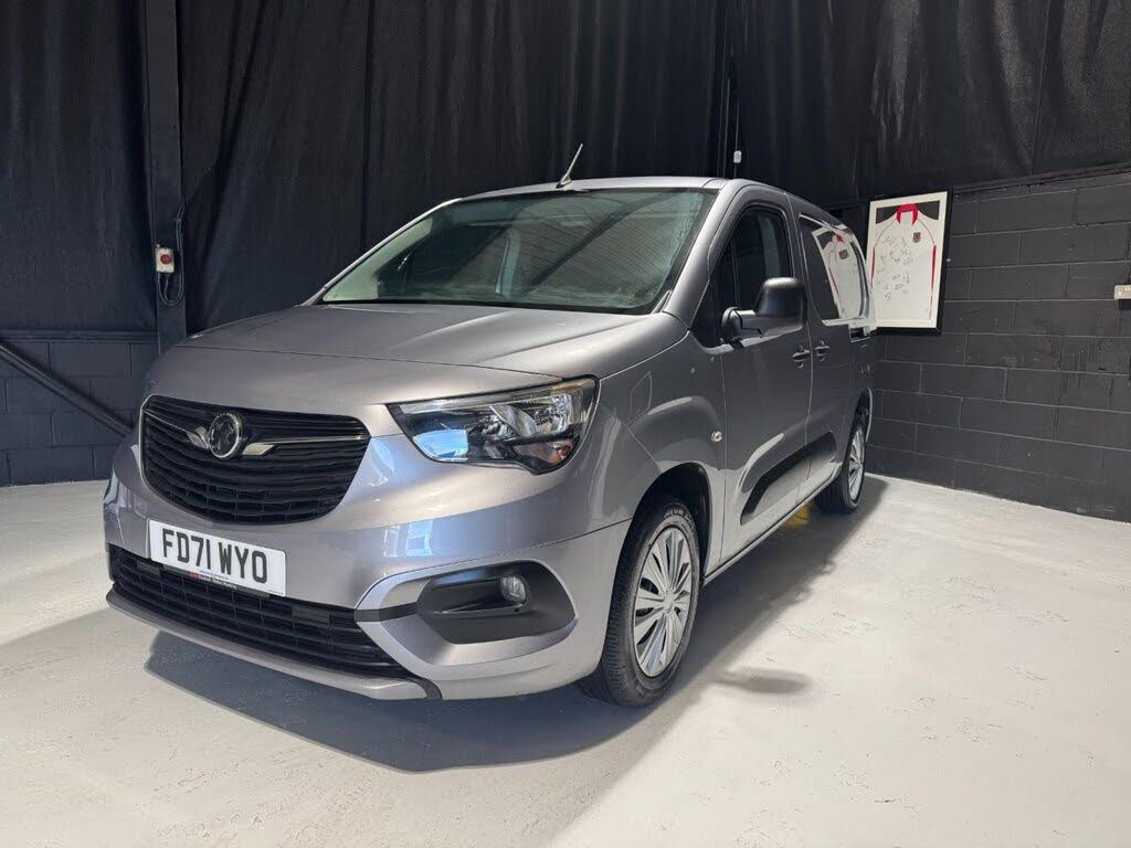 2022 Vauxhall Combo 1.5CDTi Sportive 2300 (100PS)(Eu6dT) L2H1
