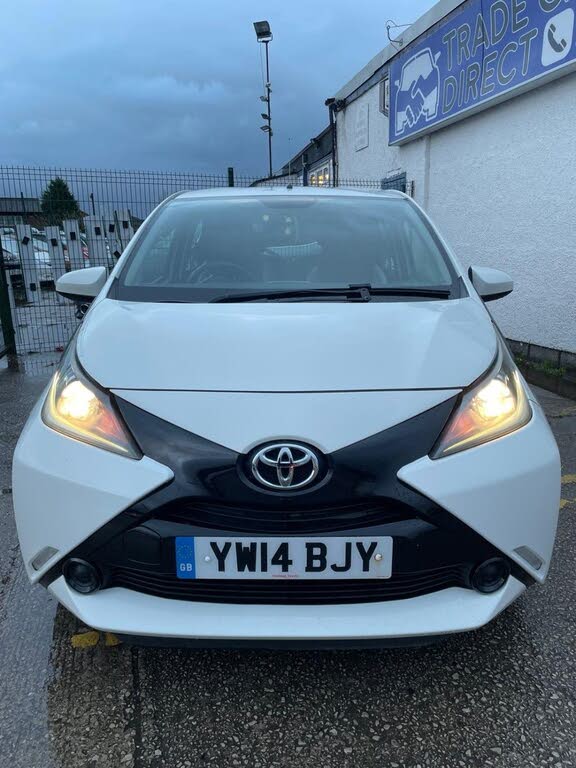 2014 Toyota AYGO 1.0 VVT-i x-play 5d