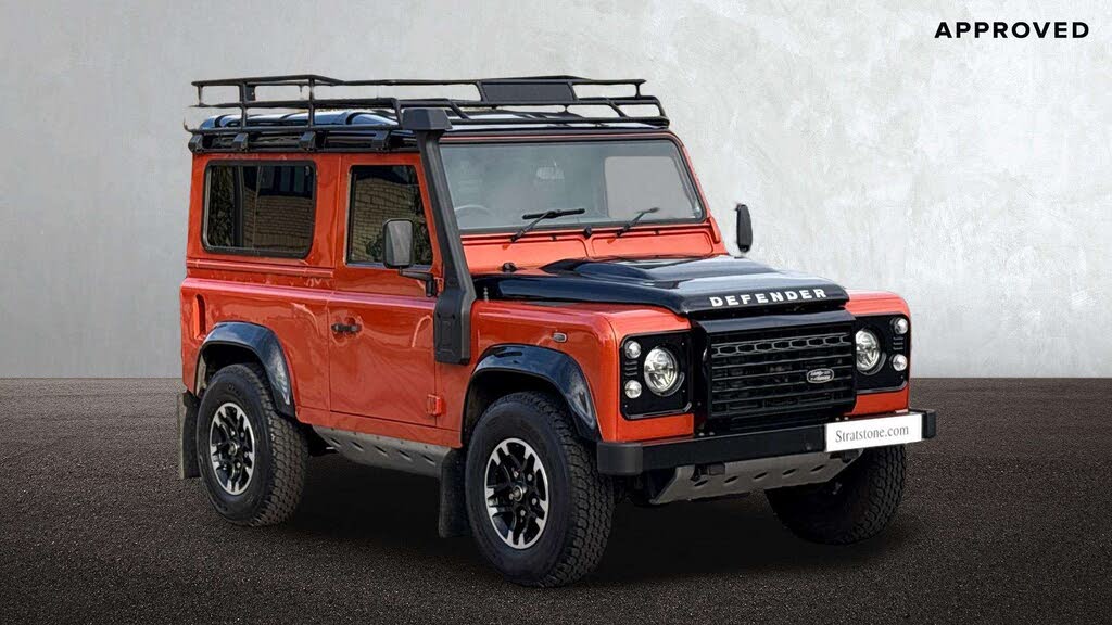 2016 Land Rover 90 Defender 2.2TD Adventure Edition