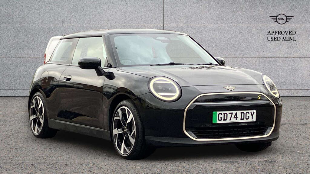 2024 MINI Mini E Cooper SE Exclusive (Level 2)
