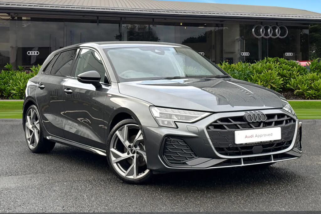 2025 Audi A3 1.5 35 TFSI Black Edition Sportback 5d