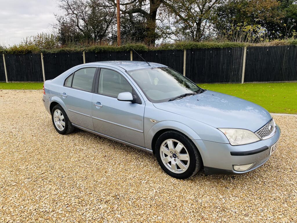 2005 Ford Mondeo 2.0 Zetec Hatchback 5d 1999cc auto