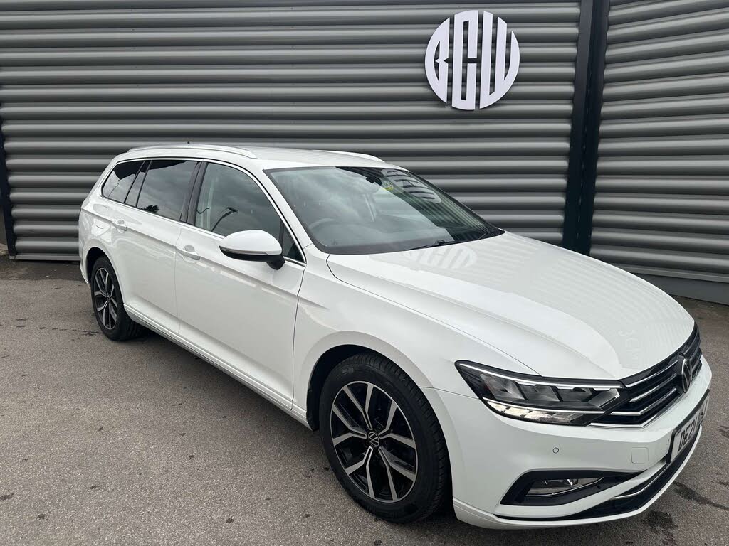 2021 Volkswagen Passat 1.5 TSI SEL Estate 5d DSG