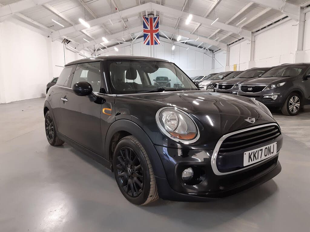 2017 MINI Mini 1.5TD Cooper D (s/s) Hatchback 3d