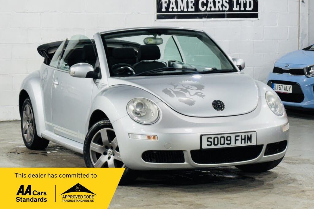 2009 Volkswagen Beetle 1.6 Luna Cabriolet 2d