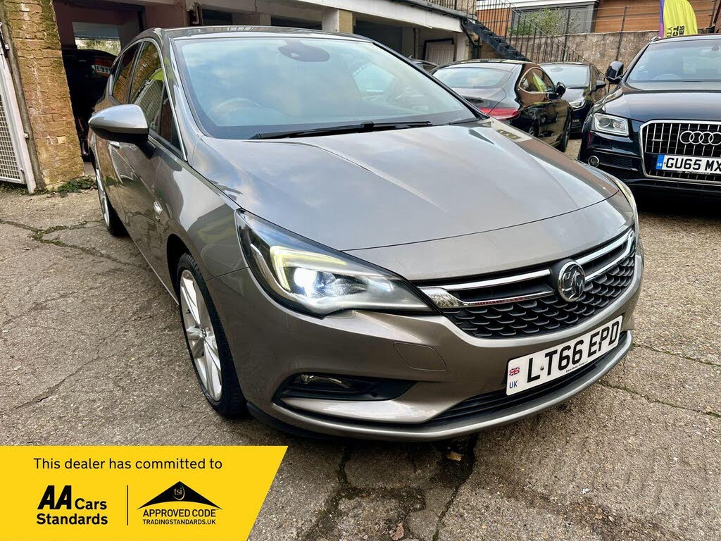 2016 Vauxhall Astra 1.4i 16v Turbo SRi Nav (150ps) Hatchback