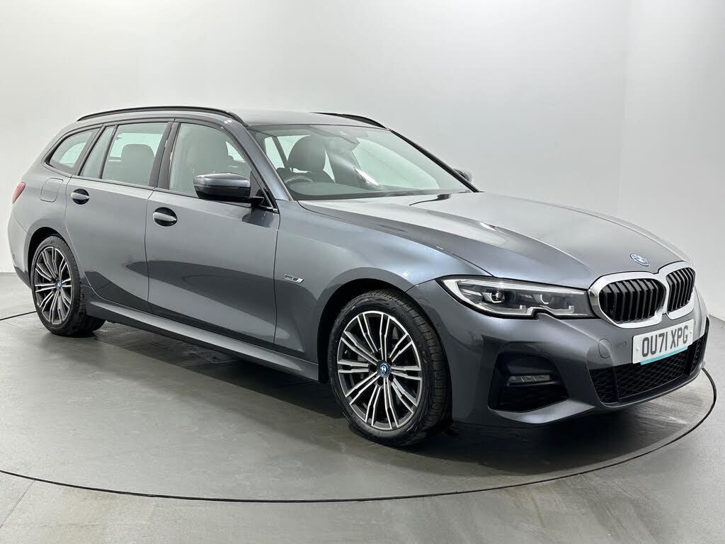 2021 BMW 3 Series 2.0 330e M Sport Touring 5d