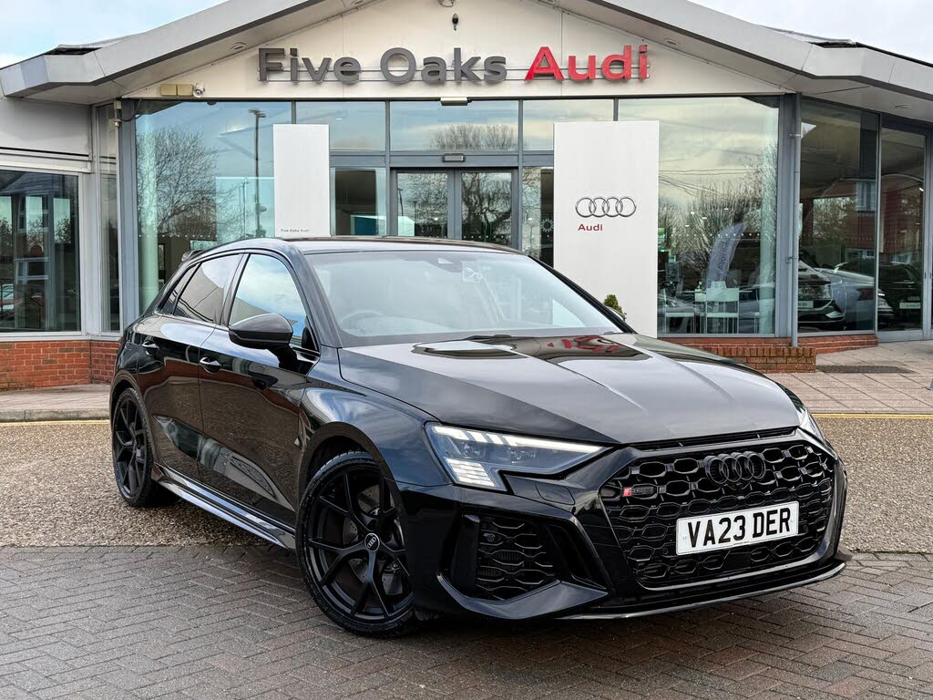 2023 Audi RS3 2.5 TFSI Carbon Black Sportback 5d