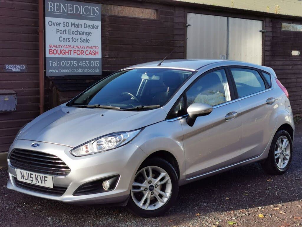 2015 Ford Fiesta 1.25 Zetec (E6) 5d