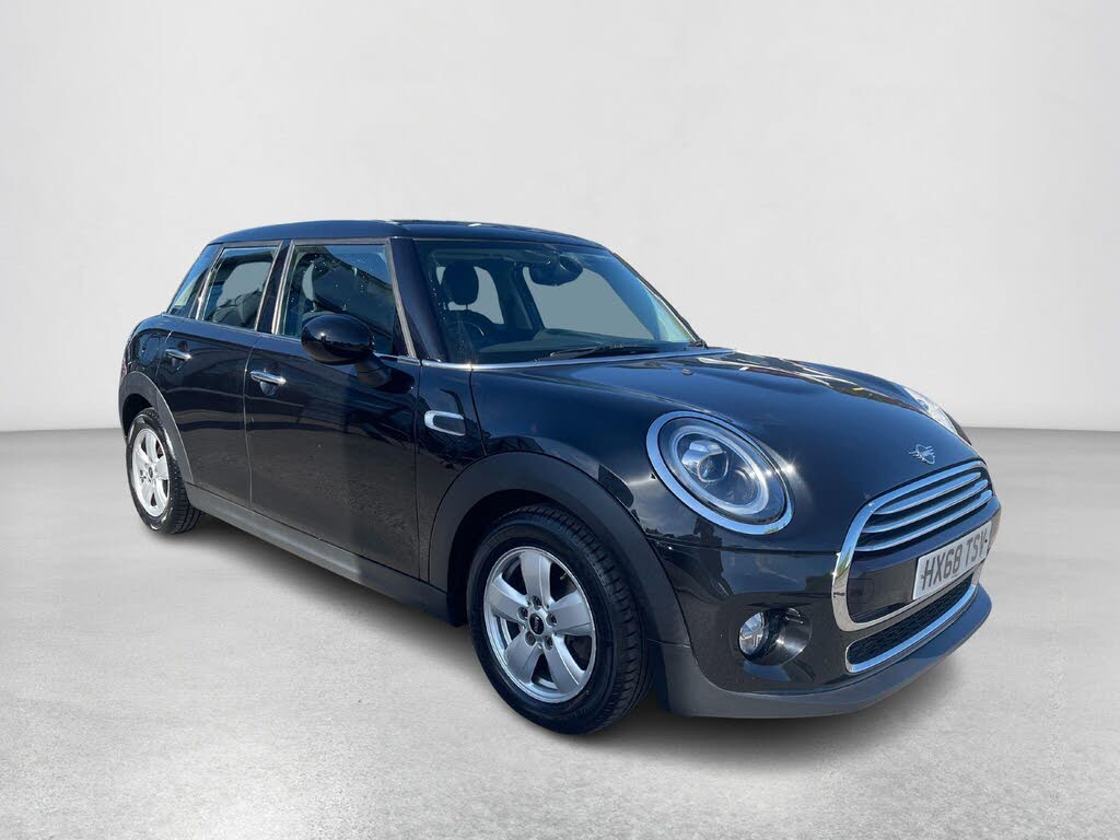 2018 MINI Mini 1.5 Cooper Classic (s/s) Hatchback 5d